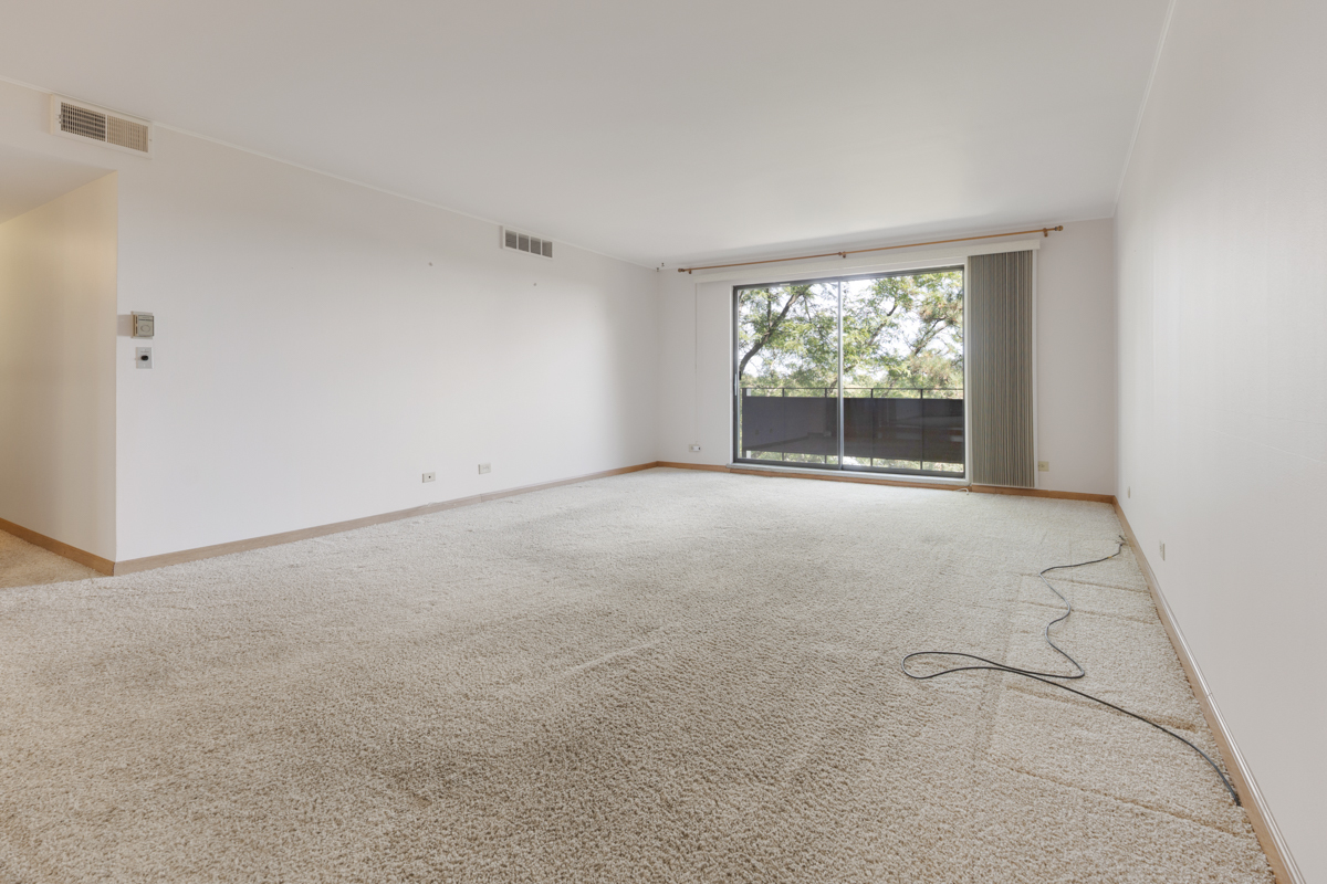 700 WELLINGTON Avenue #419, Elk Grove Village, IL 60007