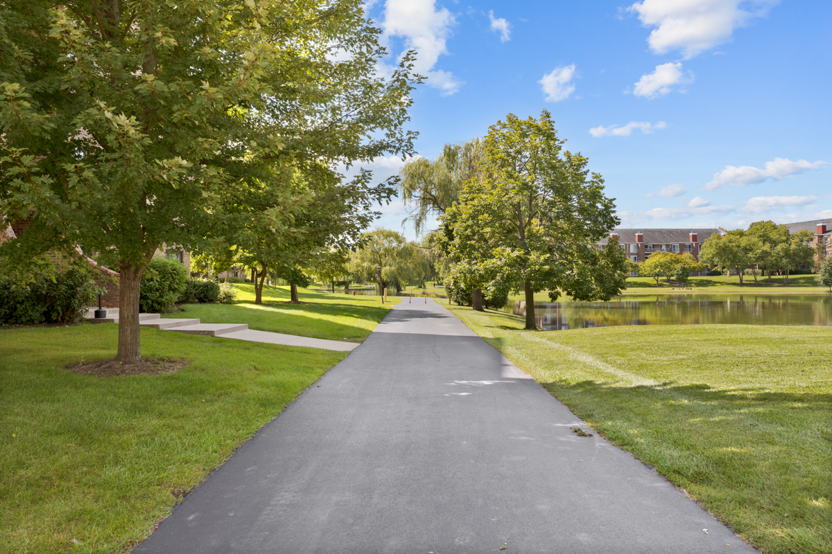 700 WELLINGTON Avenue #419, Elk Grove Village, IL 60007