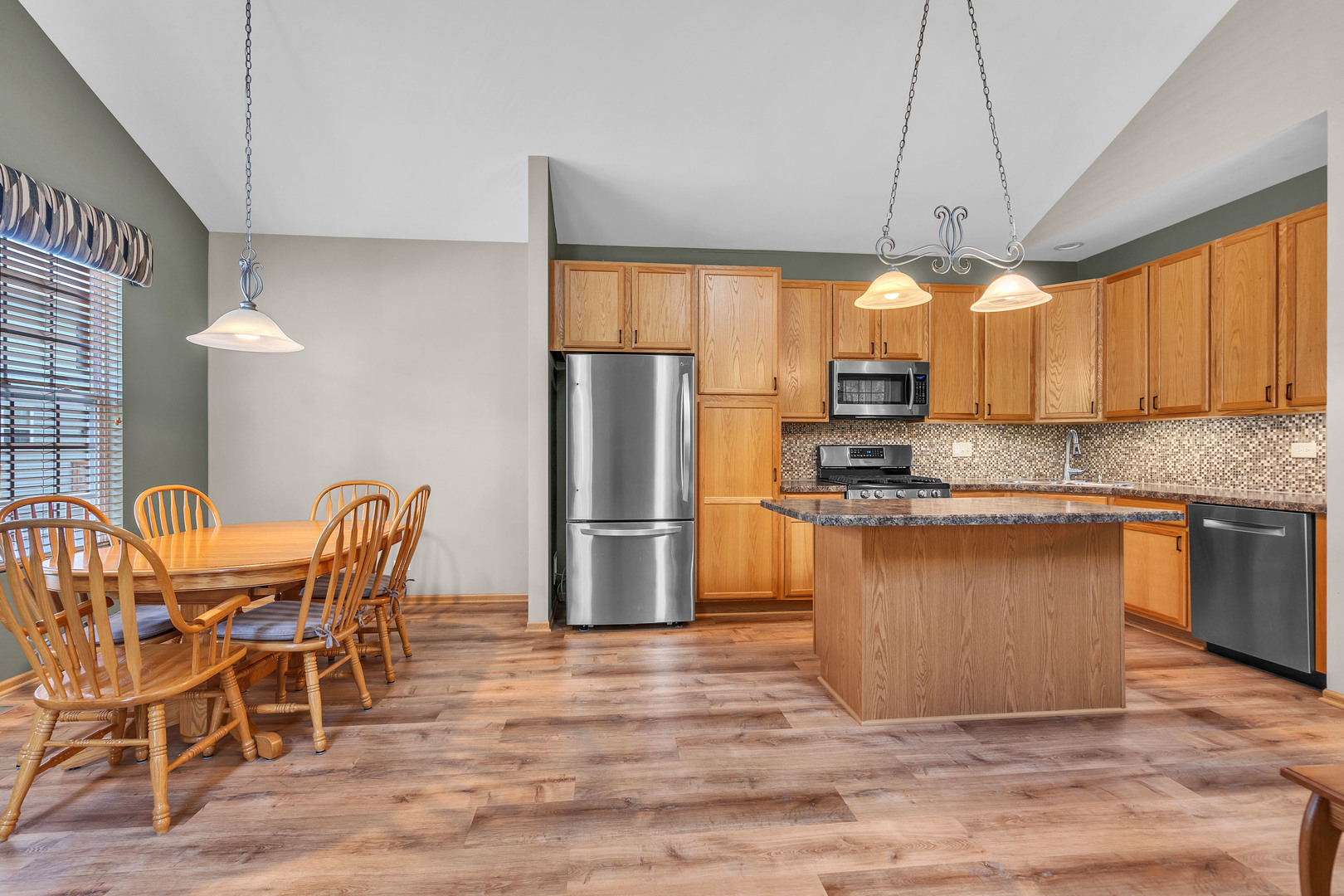 1561 W Turtle Creek Lane #1561, Round Lake, IL 60073