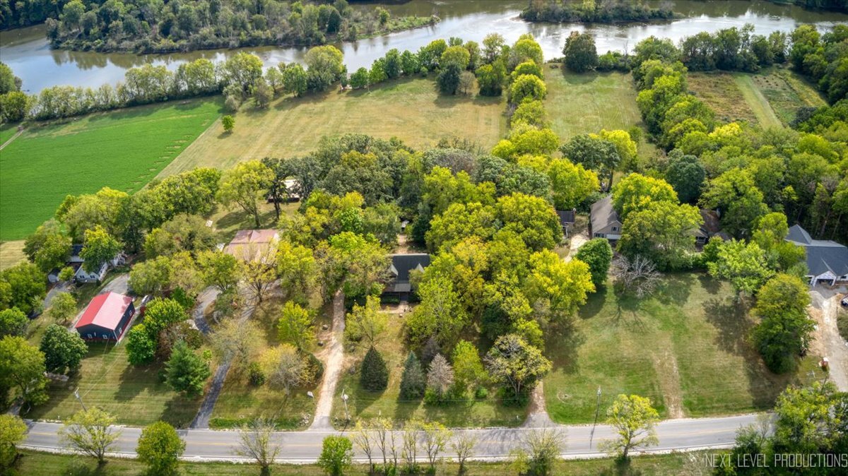 12712 River Road, Plano, IL 60545