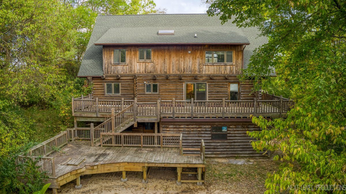 12712 River Road, Plano, IL 60545