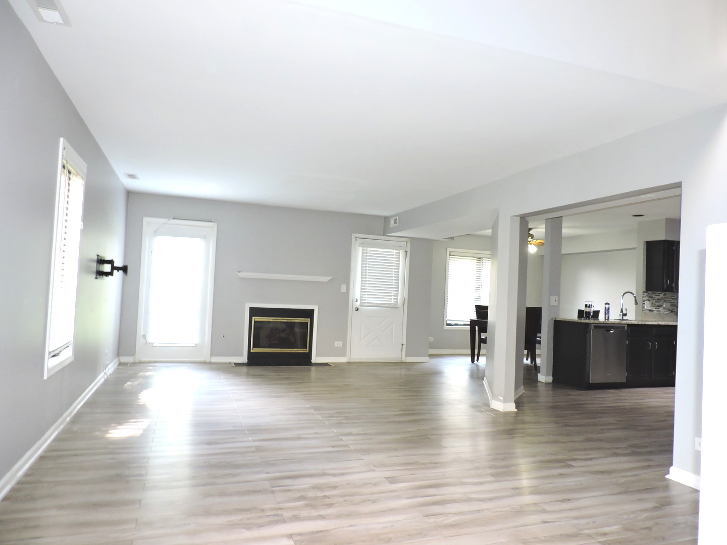 245 CARLISLE Avenue, Westmont, IL 60559