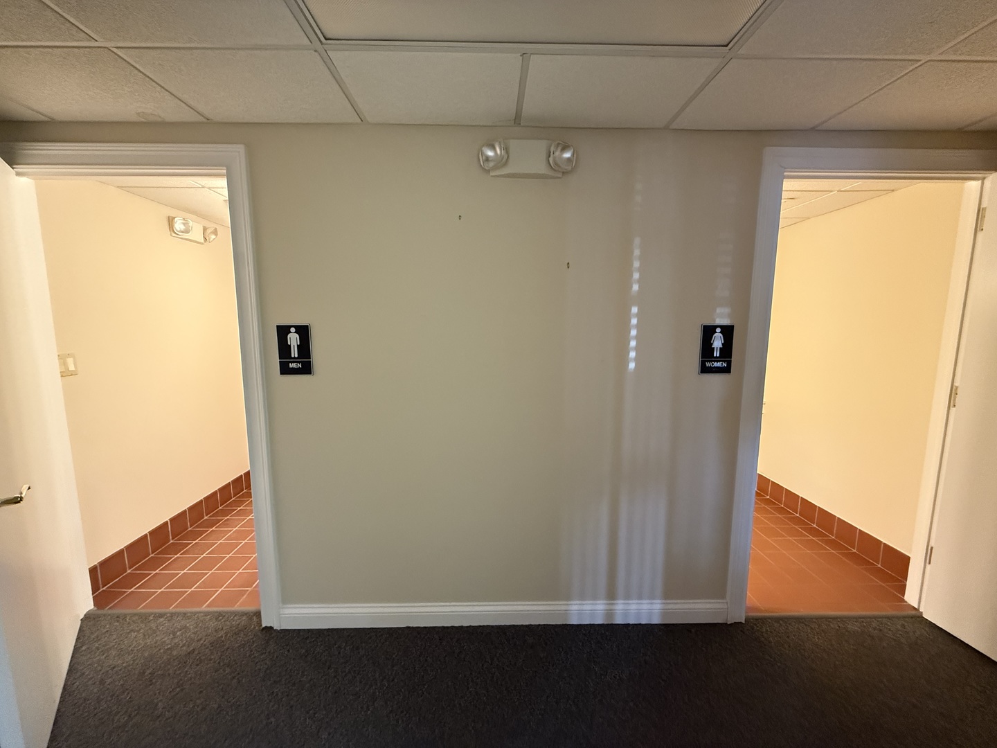23 S 4th Street, Geneva, IL 60134