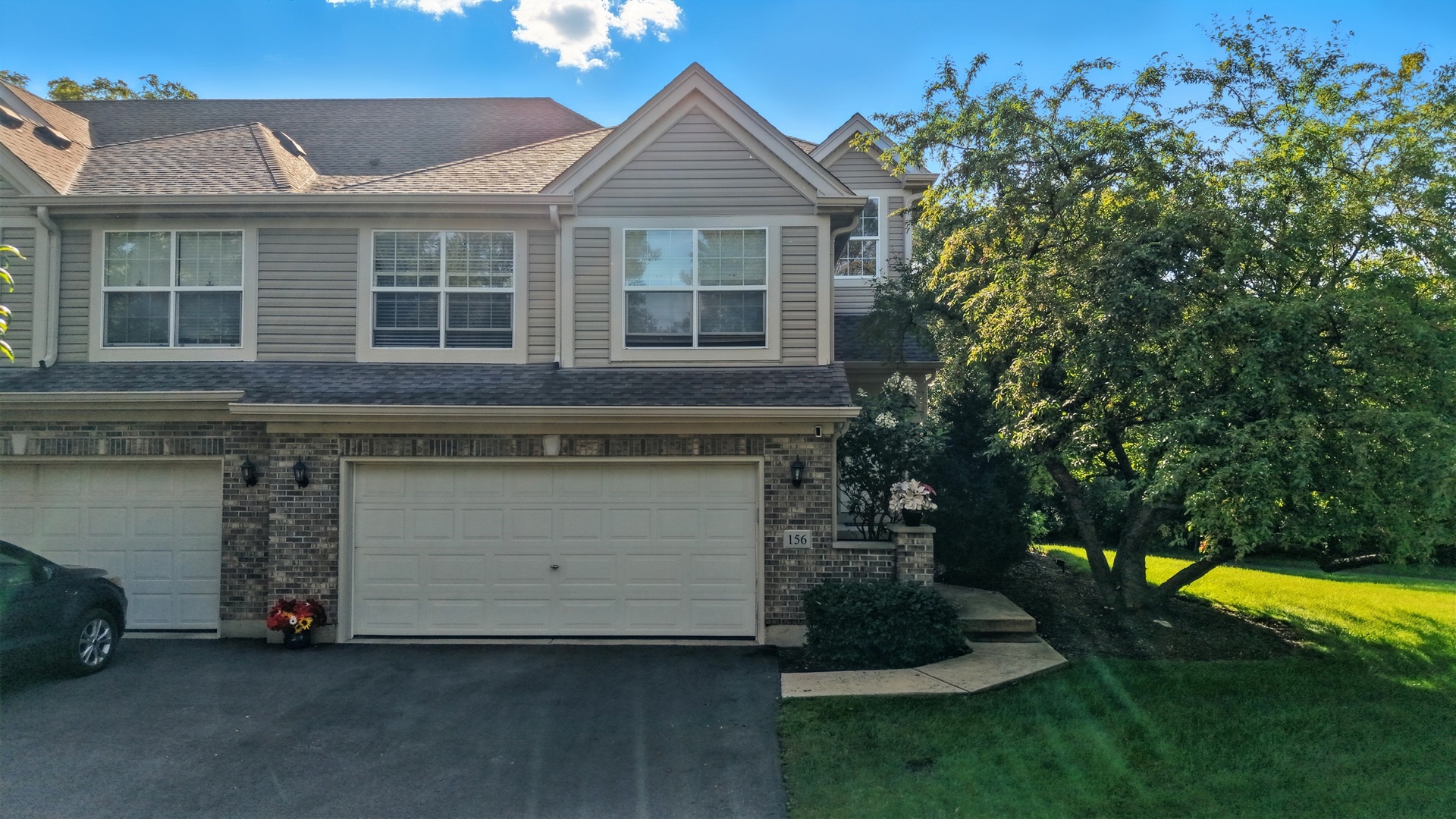156 River Mist Drive, Oswego, IL 60543