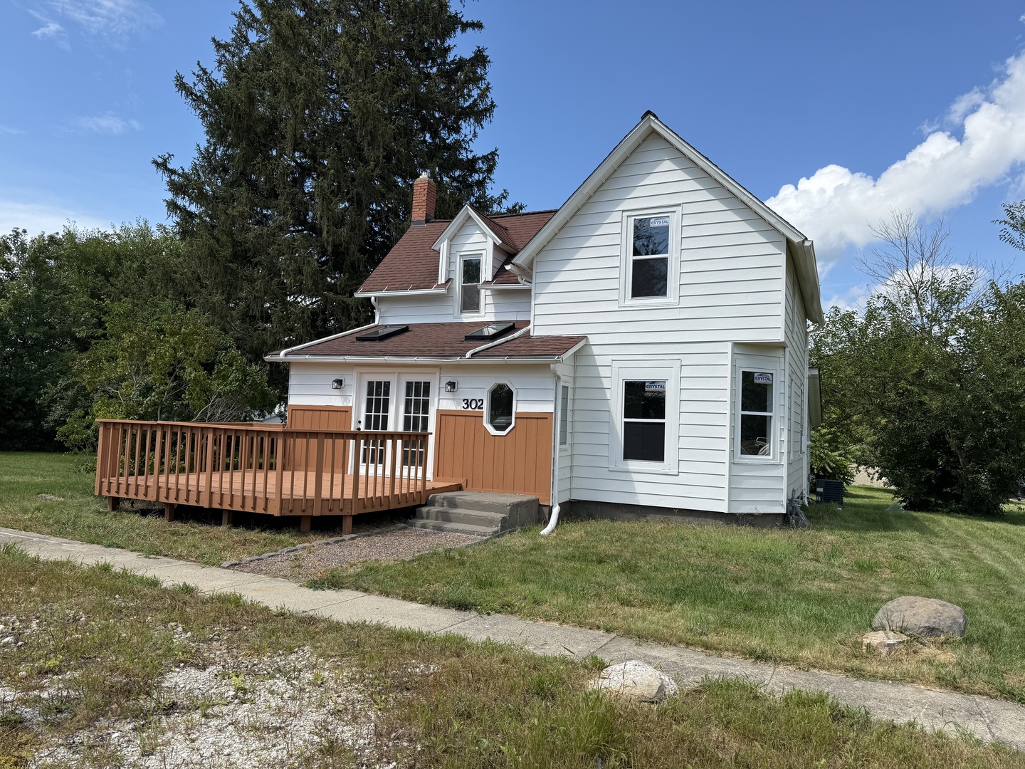 302 W Cook Street, Sheffield, IL 61361
