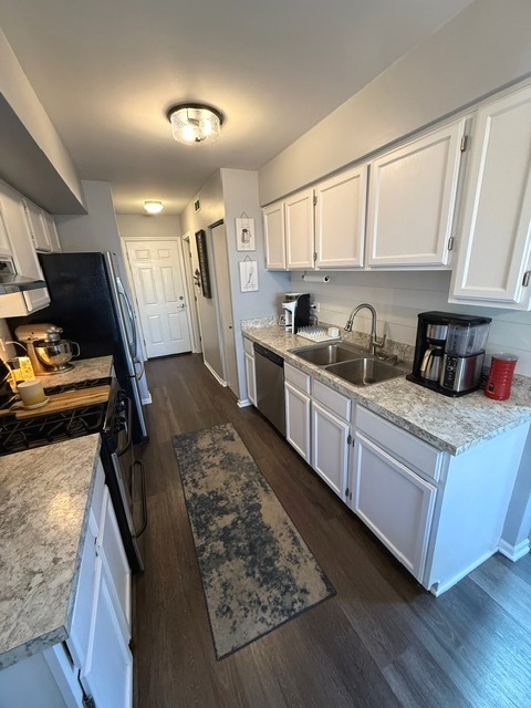 3S072 Timber Drive #9C, Warrenville, IL 60555