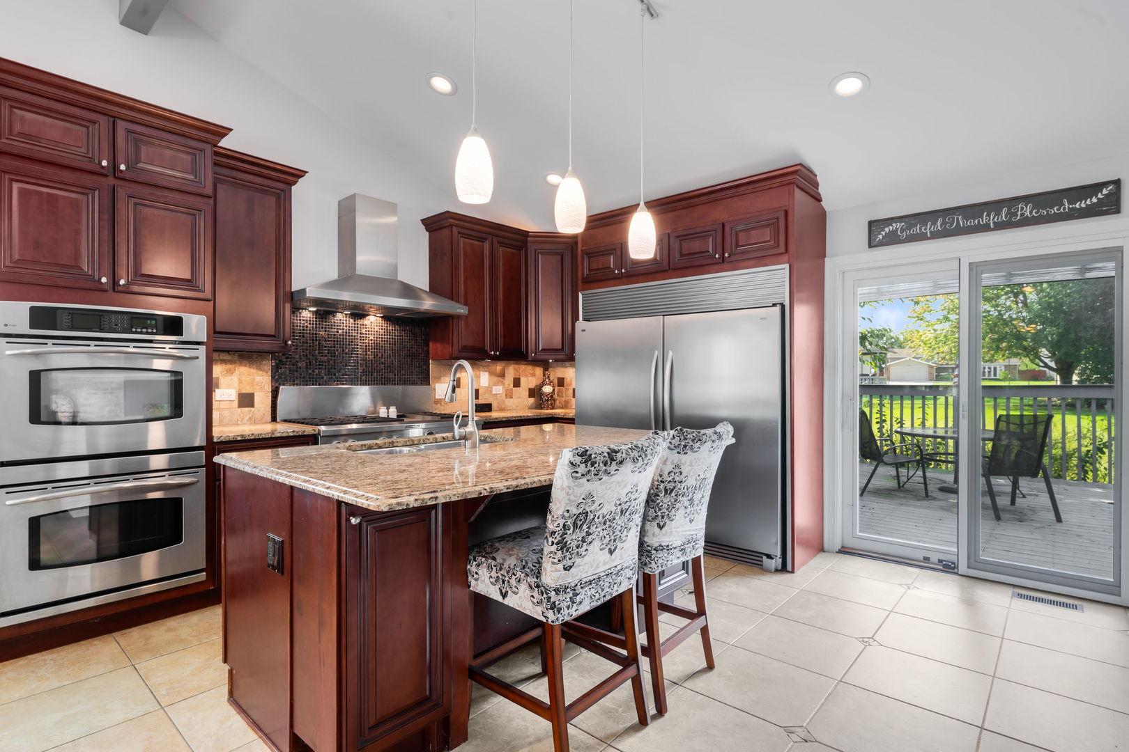 1741 W Goldengate Drive, Addison, IL 60101