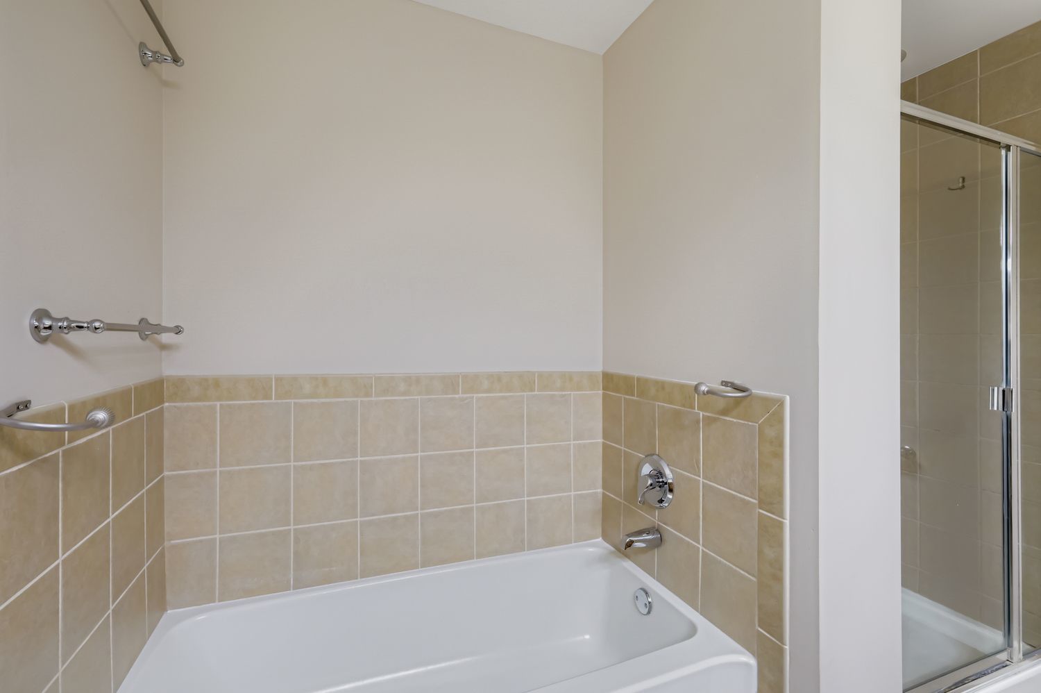 410 W Mahogany Court #309, Palatine, IL 60067