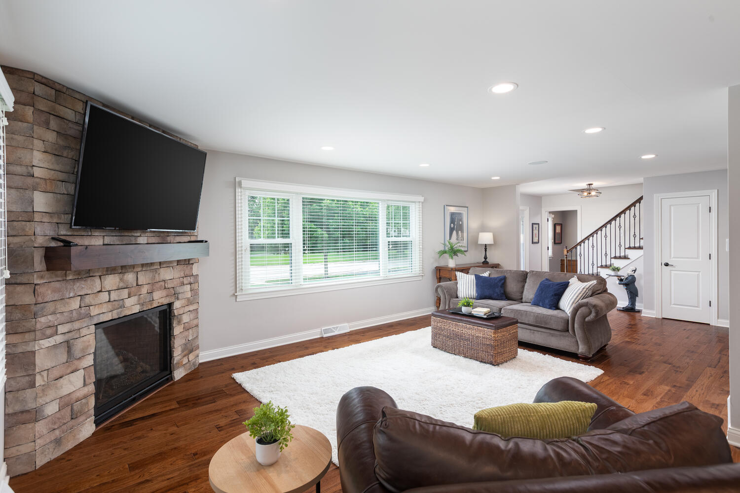 533 Cypress Drive, Naperville, IL 60540