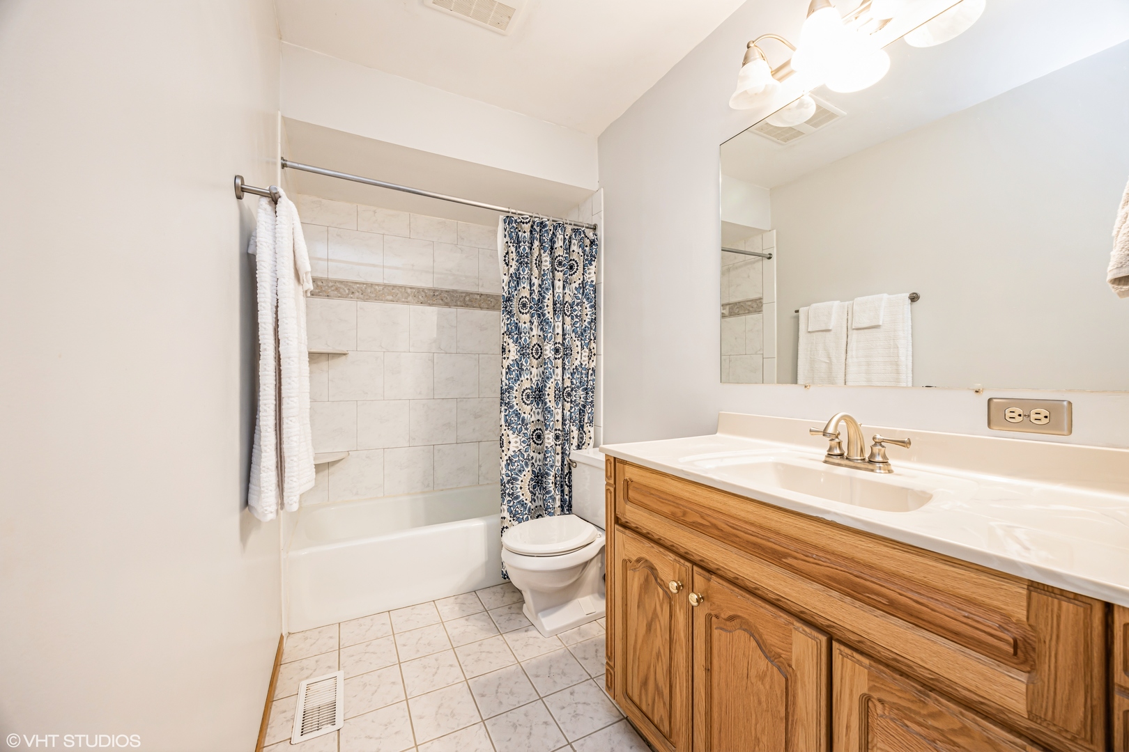 8832 170th Street, Orland Hills, IL 60487