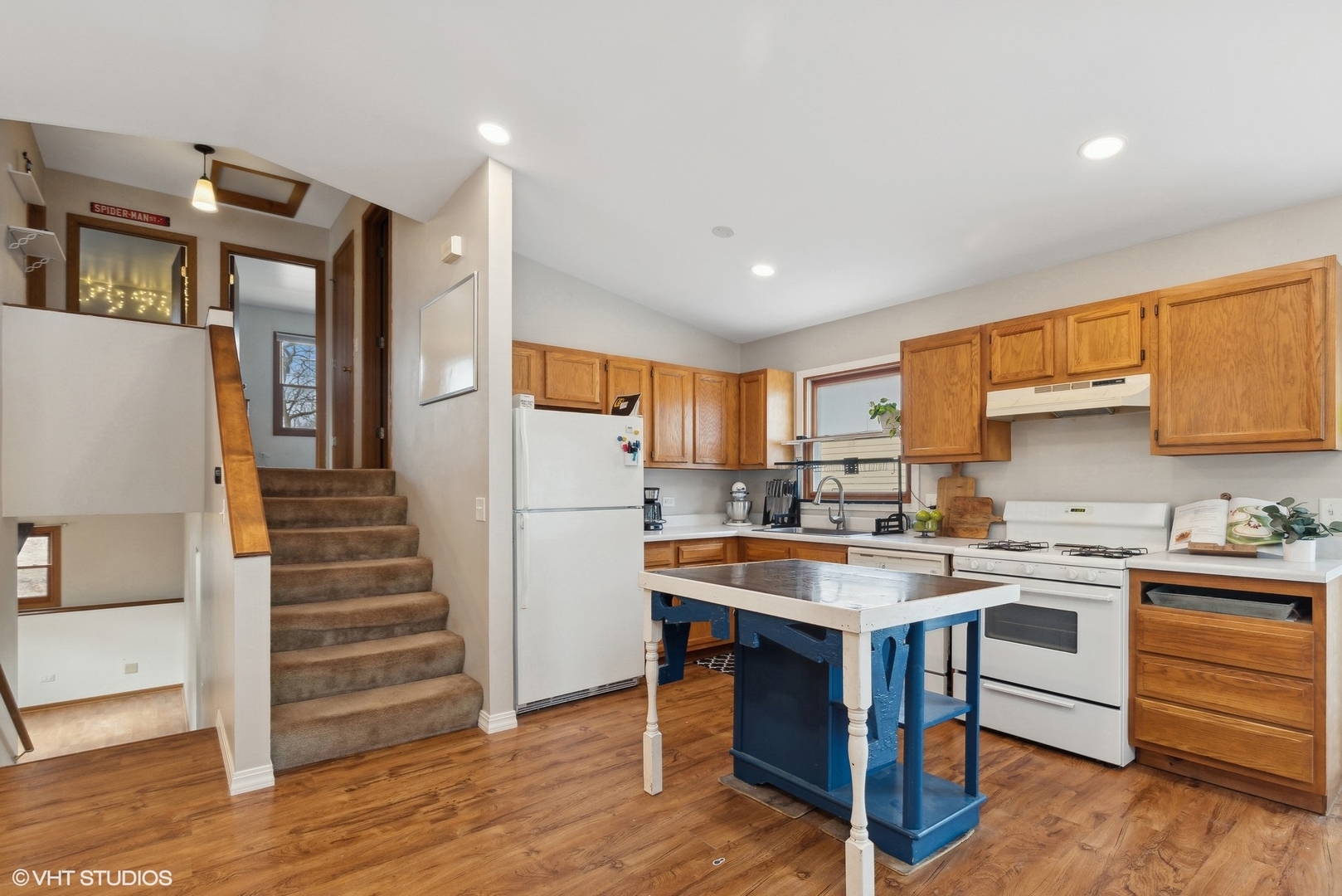 35720 N Laurel Avenue, Ingleside, IL 60041