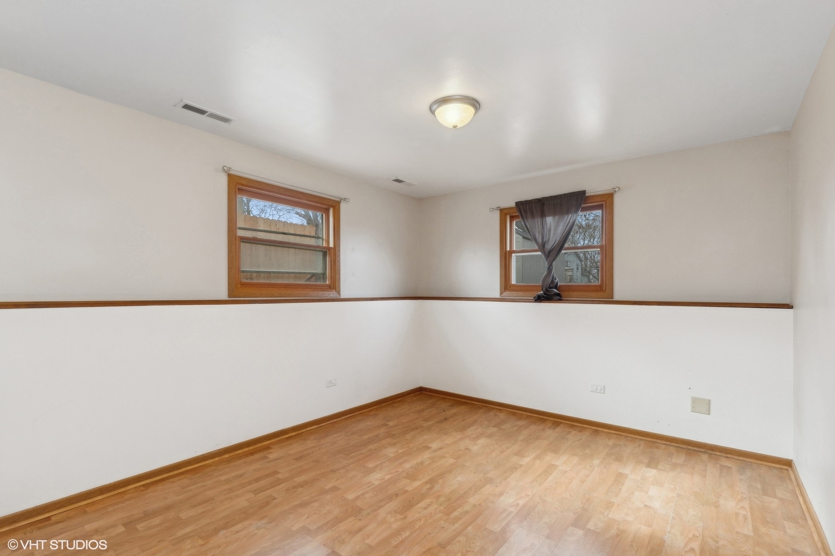 35720 N Laurel Avenue, Ingleside, IL 60041