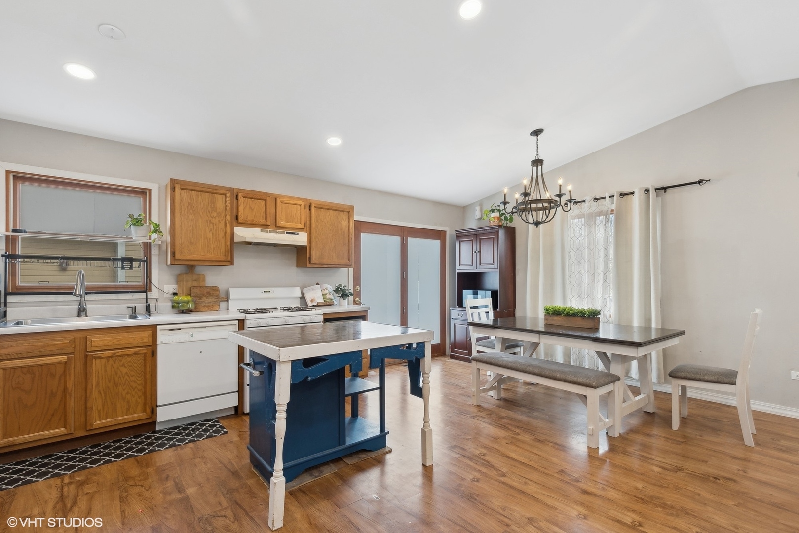 35720 N Laurel Avenue, Ingleside, IL 60041