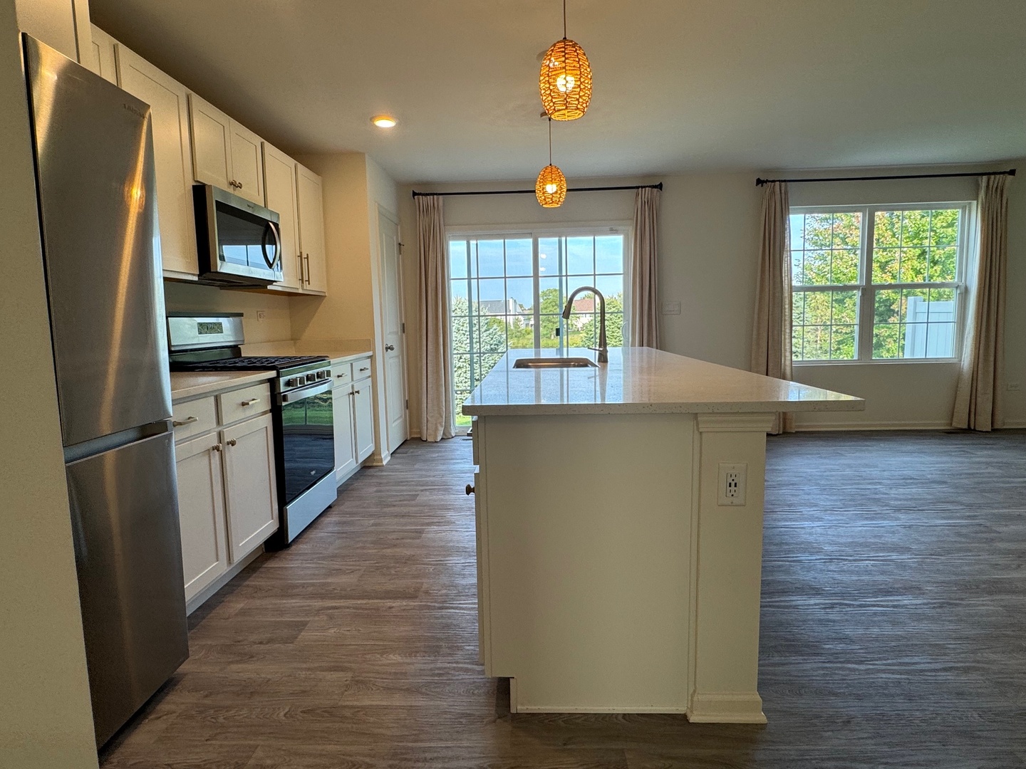 2068 Canyon Creek Court #2068, Aurora, IL 60503