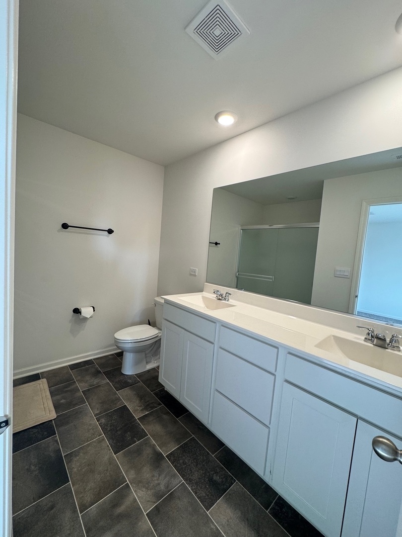 2068 Canyon Creek Court #2068, Aurora, IL 60503