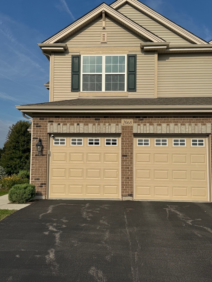 2068 Canyon Creek Court #2068, Aurora, IL 60503