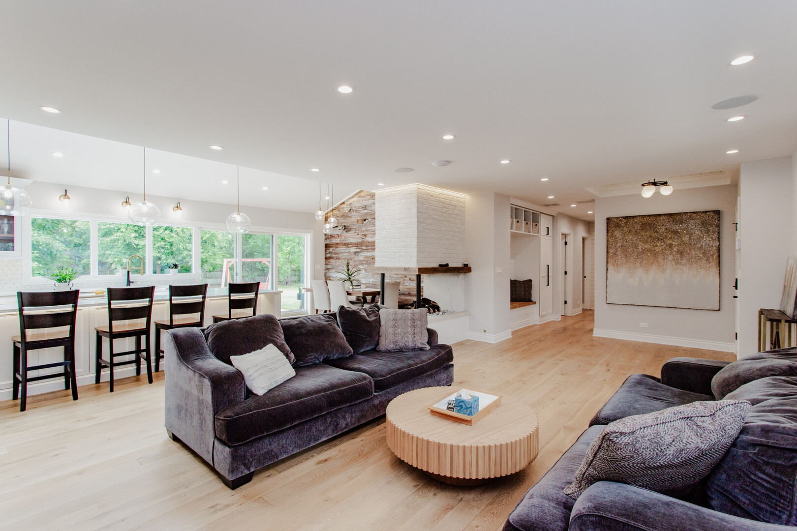 1010 Crabtree Lane, Des Plaines, IL 60016