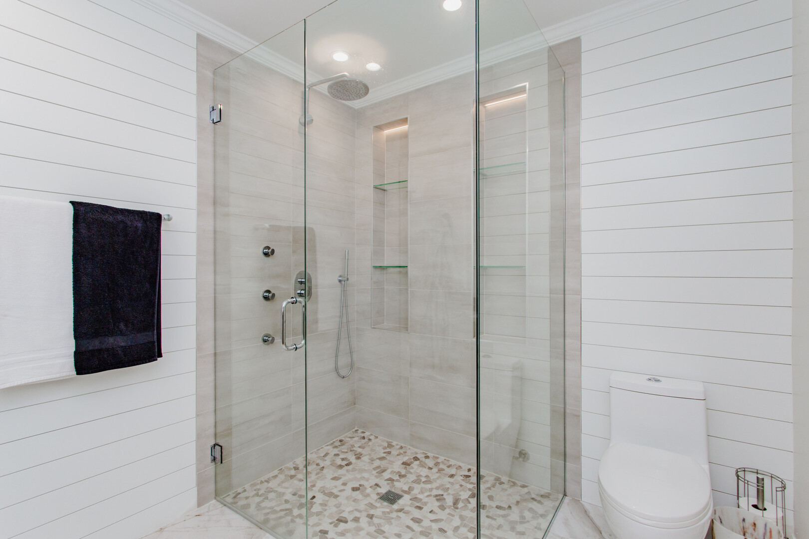 1010 Crabtree Lane, Des Plaines, IL 60016