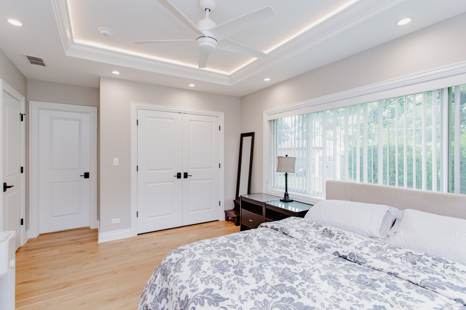 1010 Crabtree Lane, Des Plaines, IL 60016