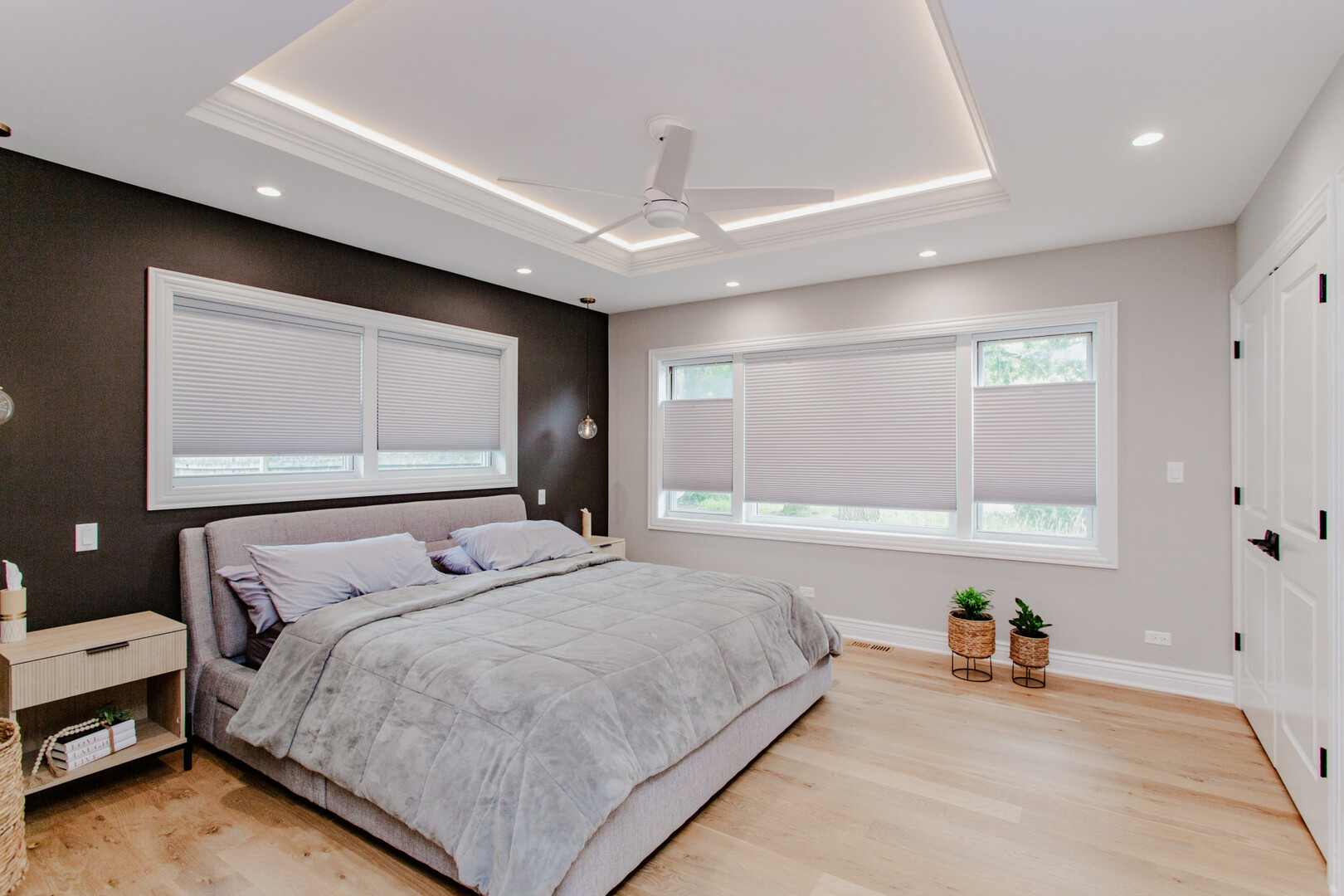 1010 Crabtree Lane, Des Plaines, IL 60016