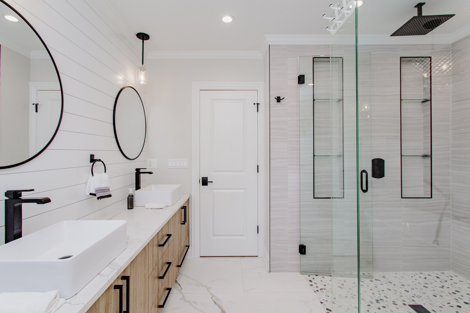 1010 Crabtree Lane, Des Plaines, IL 60016