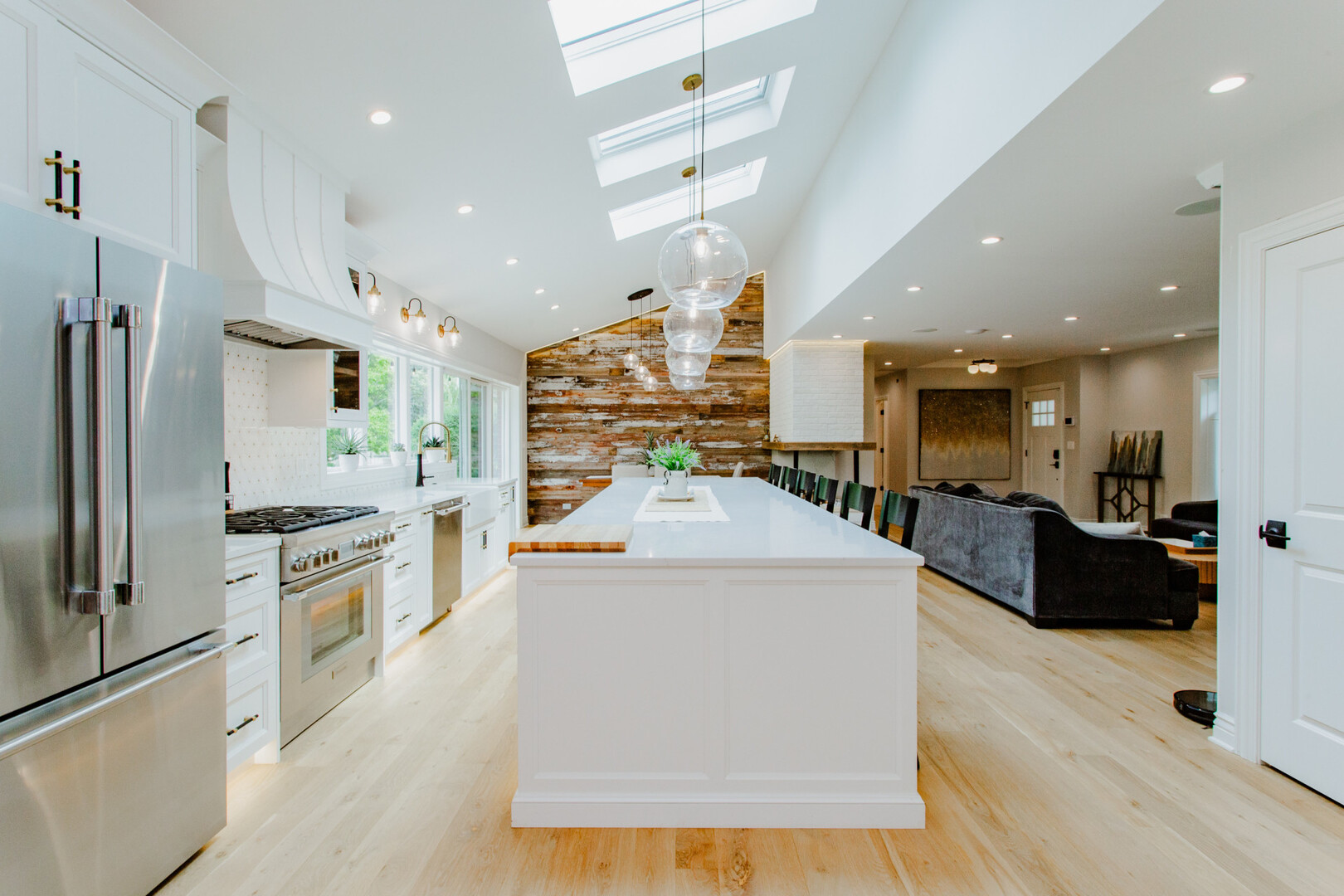 1010 Crabtree Lane, Des Plaines, IL 60016