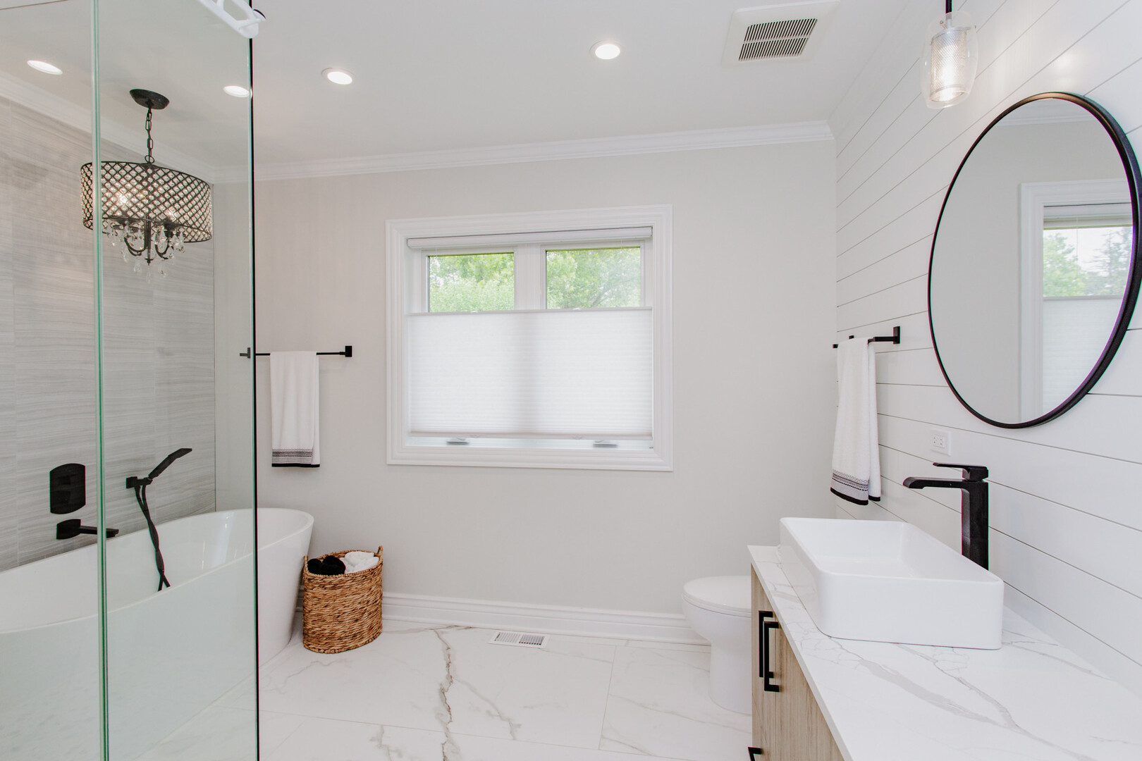 1010 Crabtree Lane, Des Plaines, IL 60016