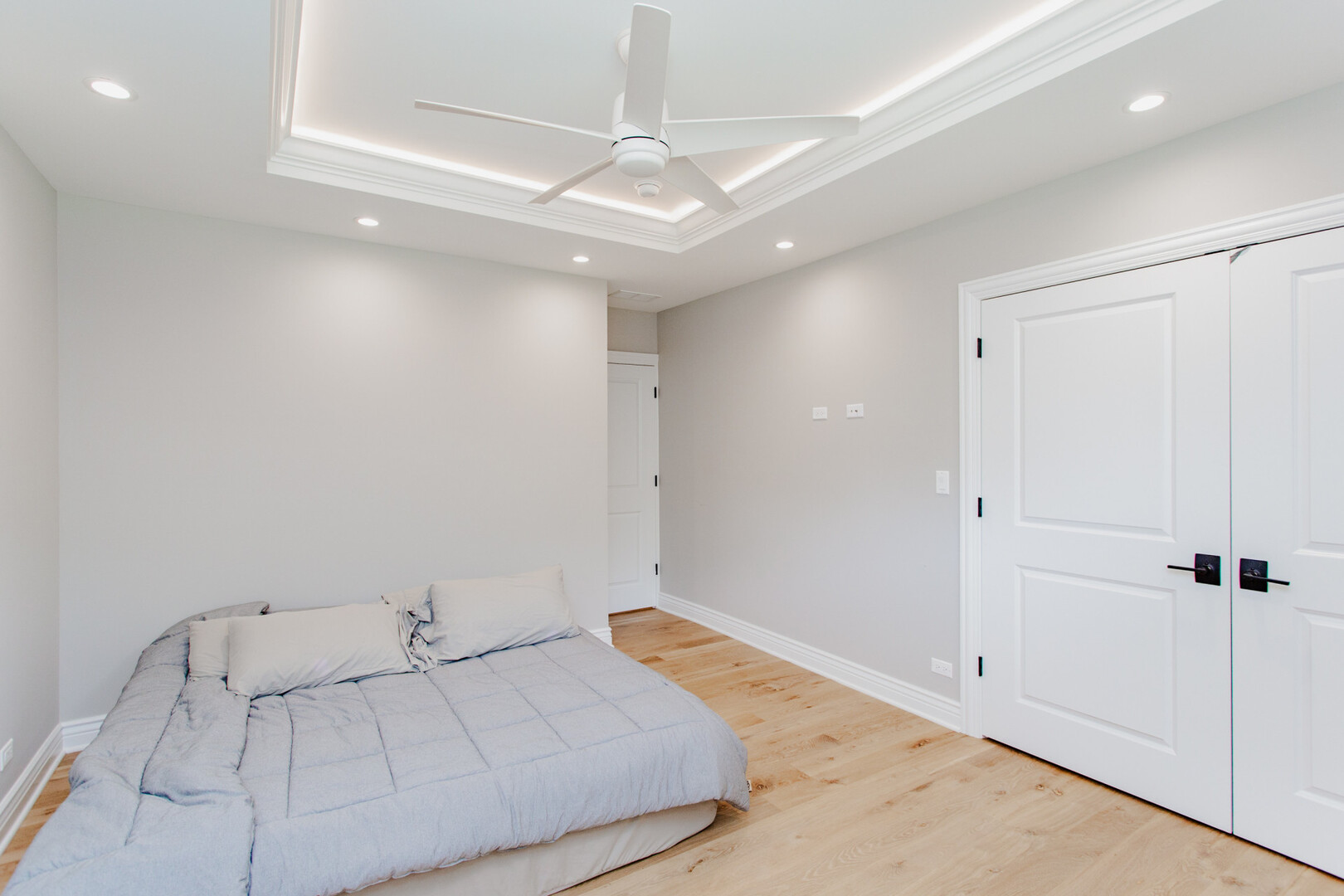 1010 Crabtree Lane, Des Plaines, IL 60016