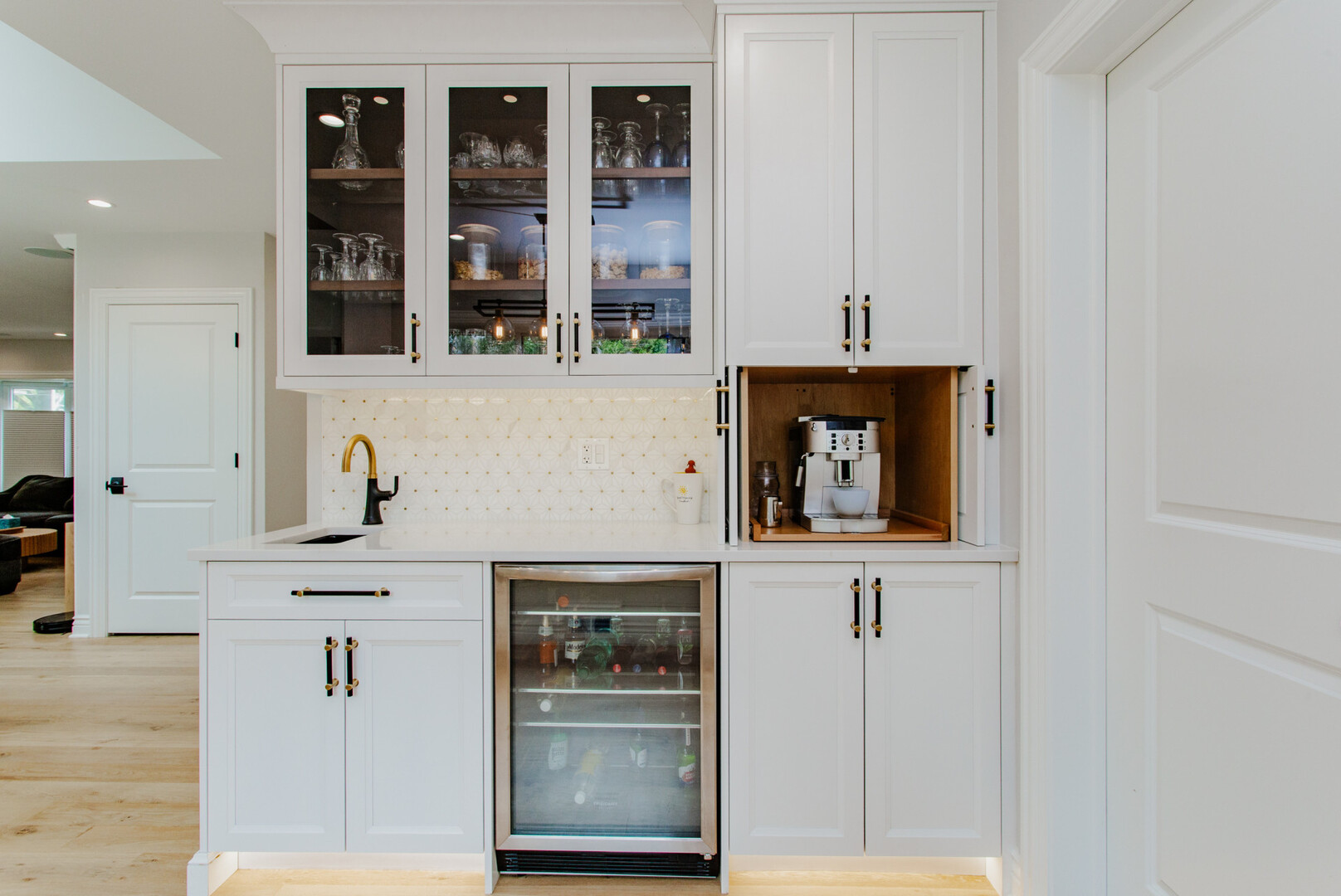 1010 Crabtree Lane, Des Plaines, IL 60016