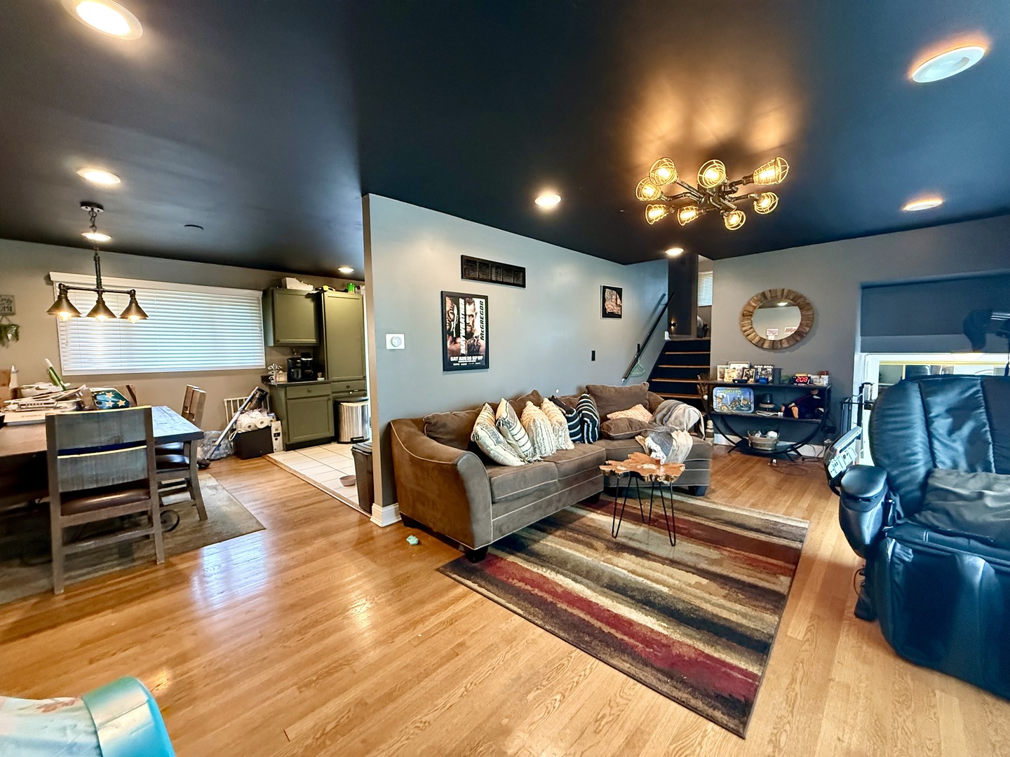 5700 La Palm Drive, Oak Forest, IL 60452