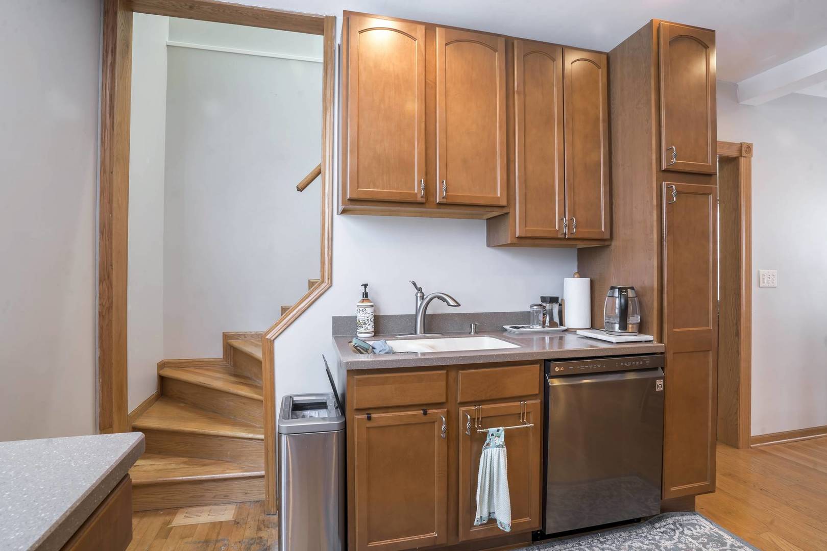 5807 W Cornelia Avenue, Chicago, IL 60634