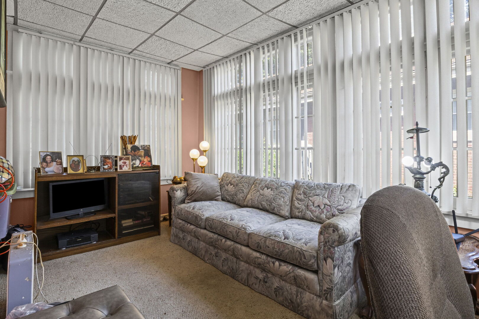 15 E 155th Street, Harvey, IL 60426