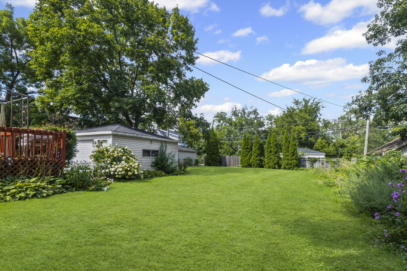 15 E 155th Street, Harvey, IL 60426