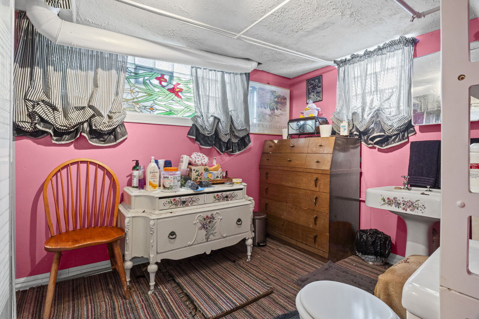 15 E 155th Street, Harvey, IL 60426