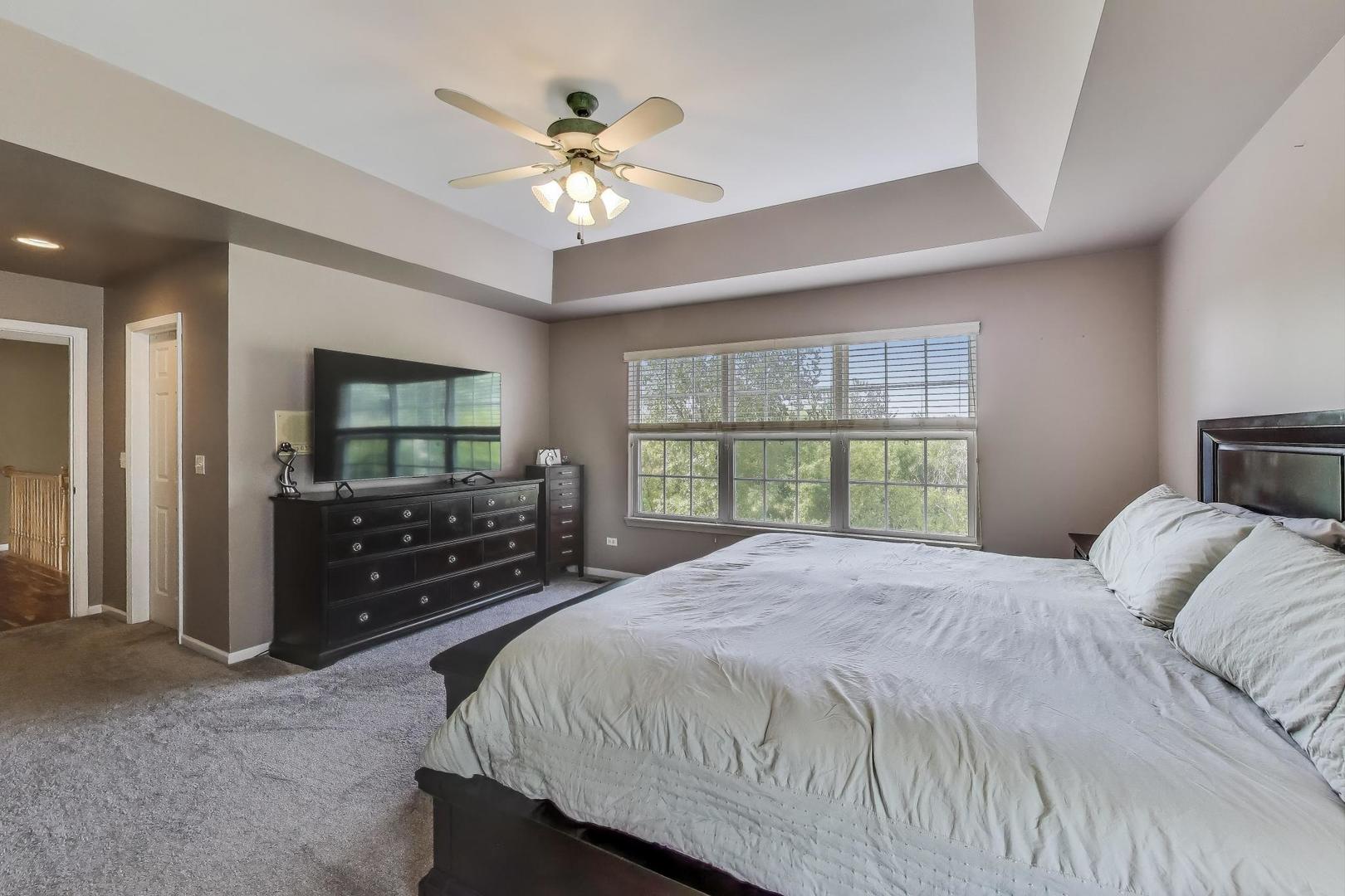 17119 W Prairieview Lane, Gurnee, IL 60031
