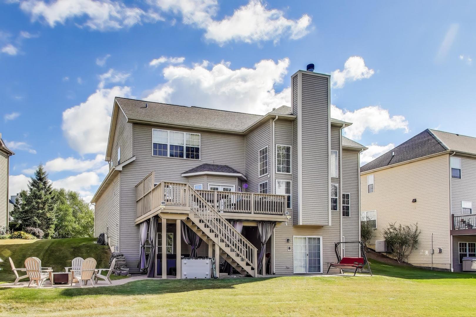 17119 W Prairieview Lane, Gurnee, IL 60031