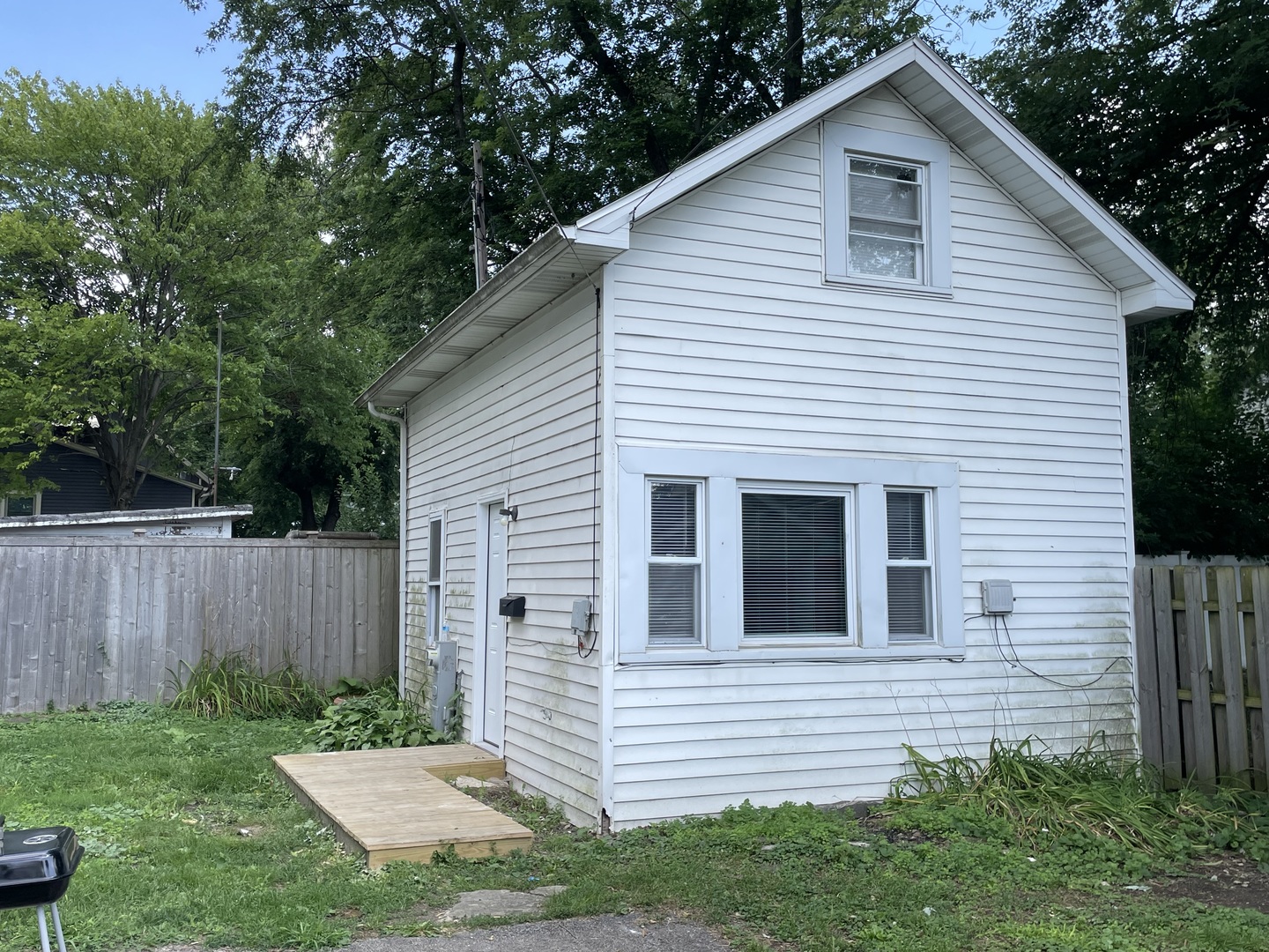 1506 Lawrence Avenue #R, Lockport, IL 60441