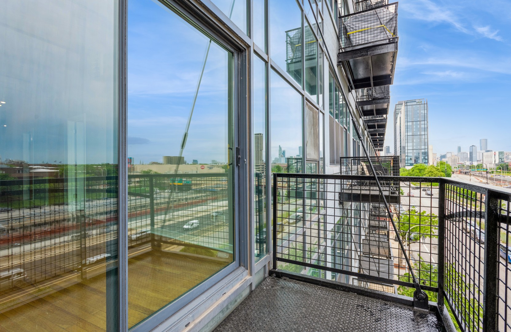 1224 W Van Buren Street #309, Chicago, IL 60607