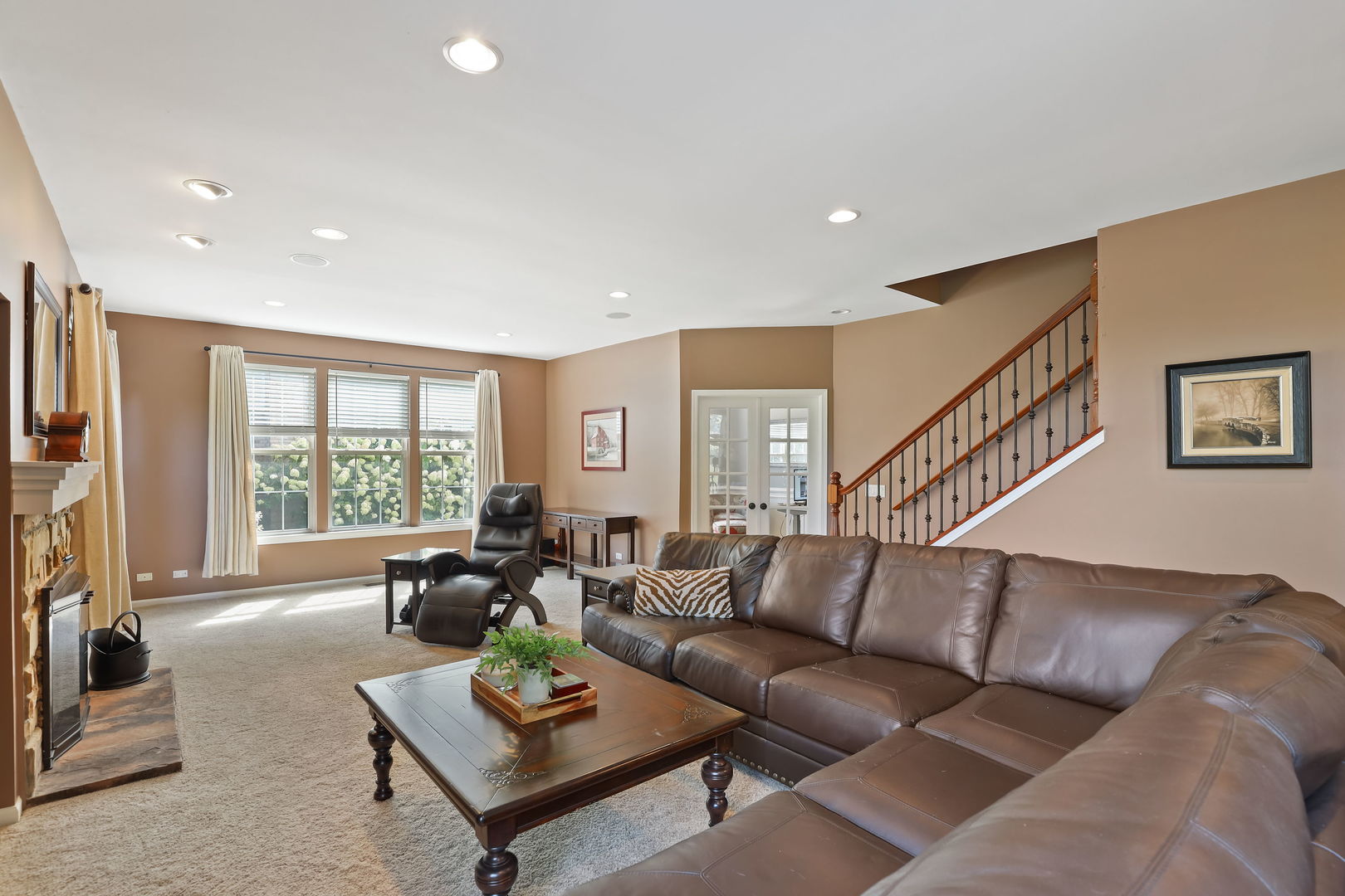 2245 Hazeltime Drive, Vernon Hills, IL 60061