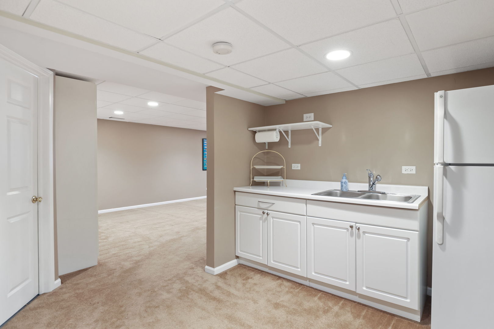 2245 Hazeltime Drive, Vernon Hills, IL 60061