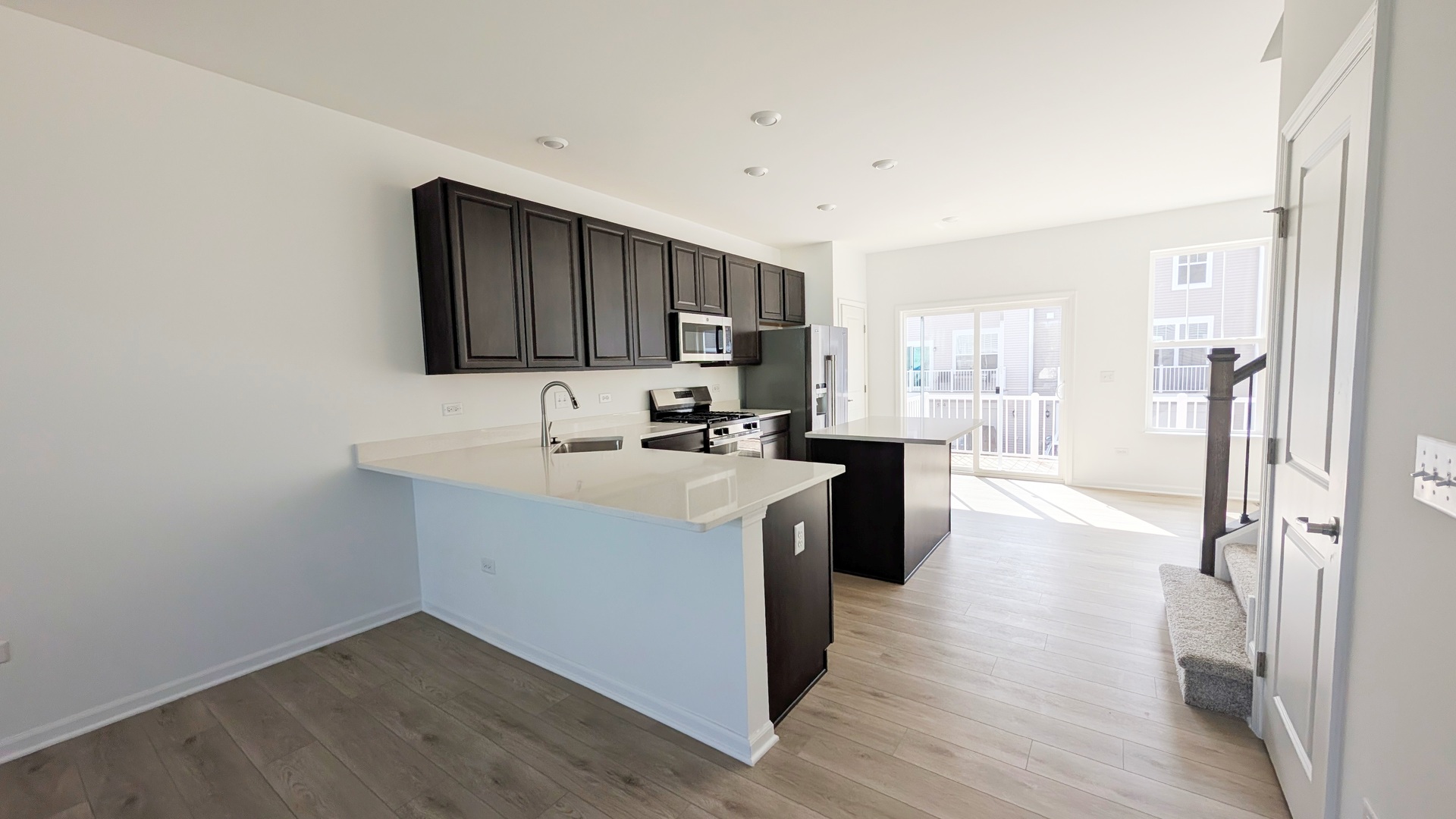 527 Red Oak Circle #2202, Volo, IL 60020