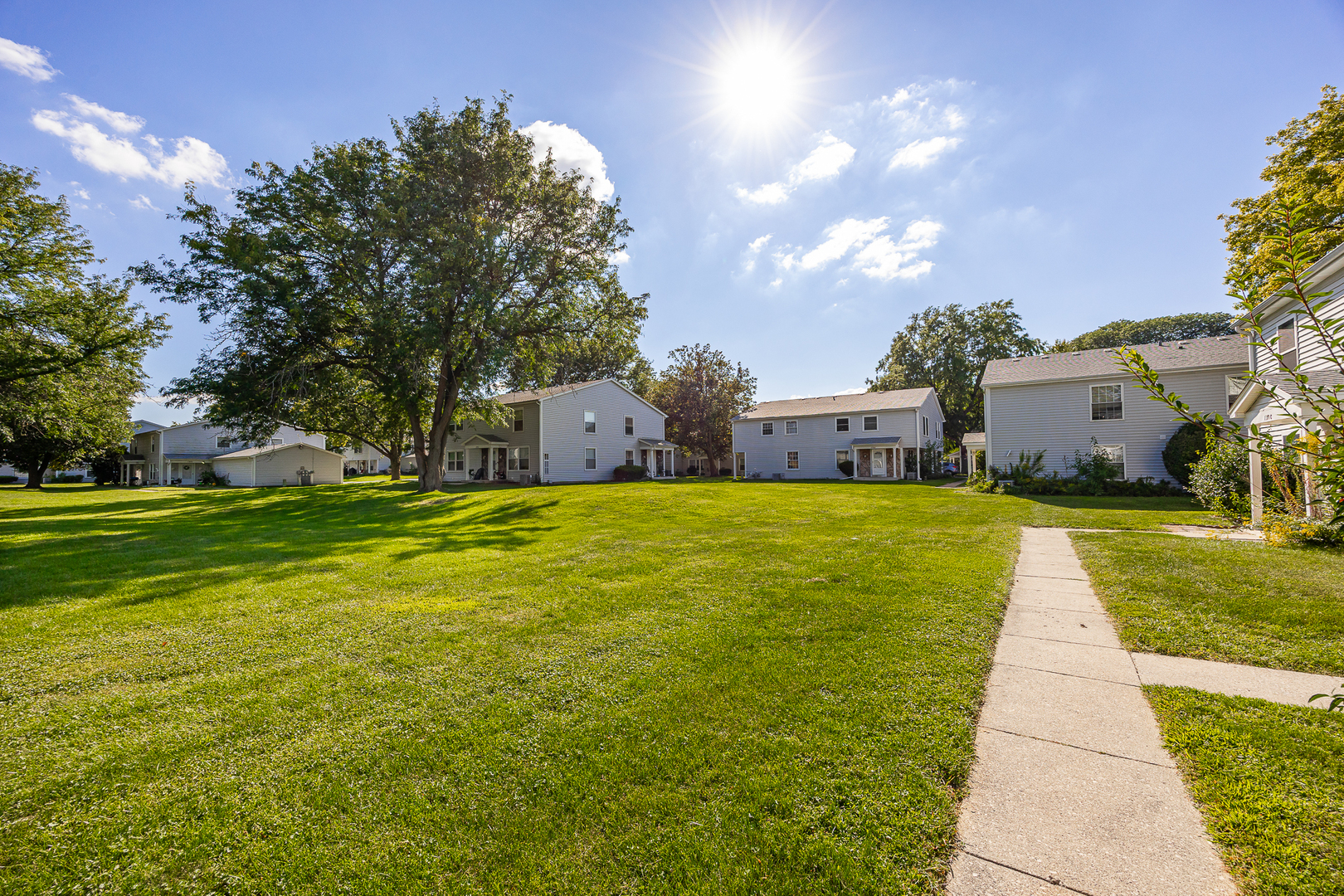 1370 N Glen Circle #C, Aurora, IL 60506