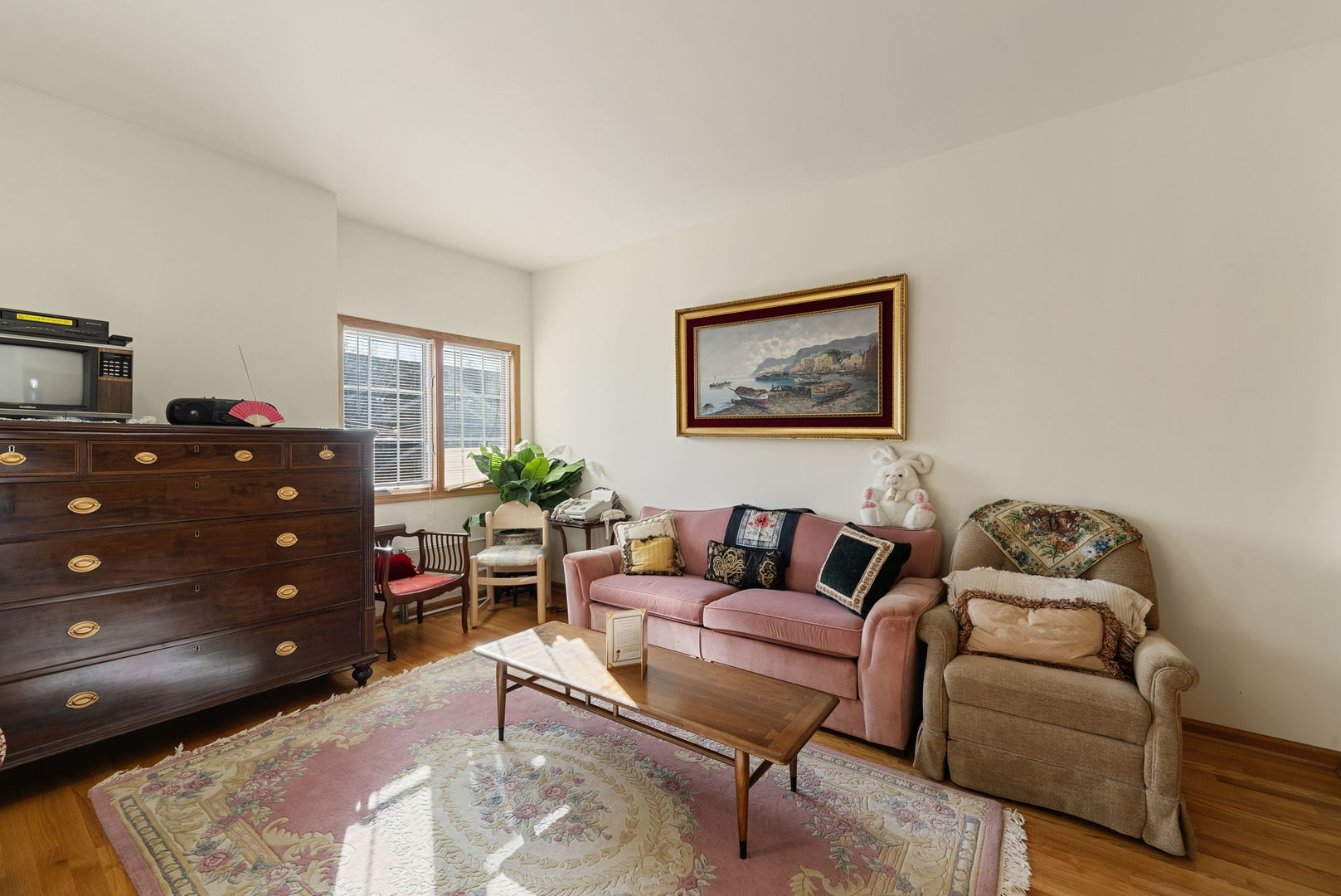 10024 S Roberts Road, Palos Hills, IL 60465