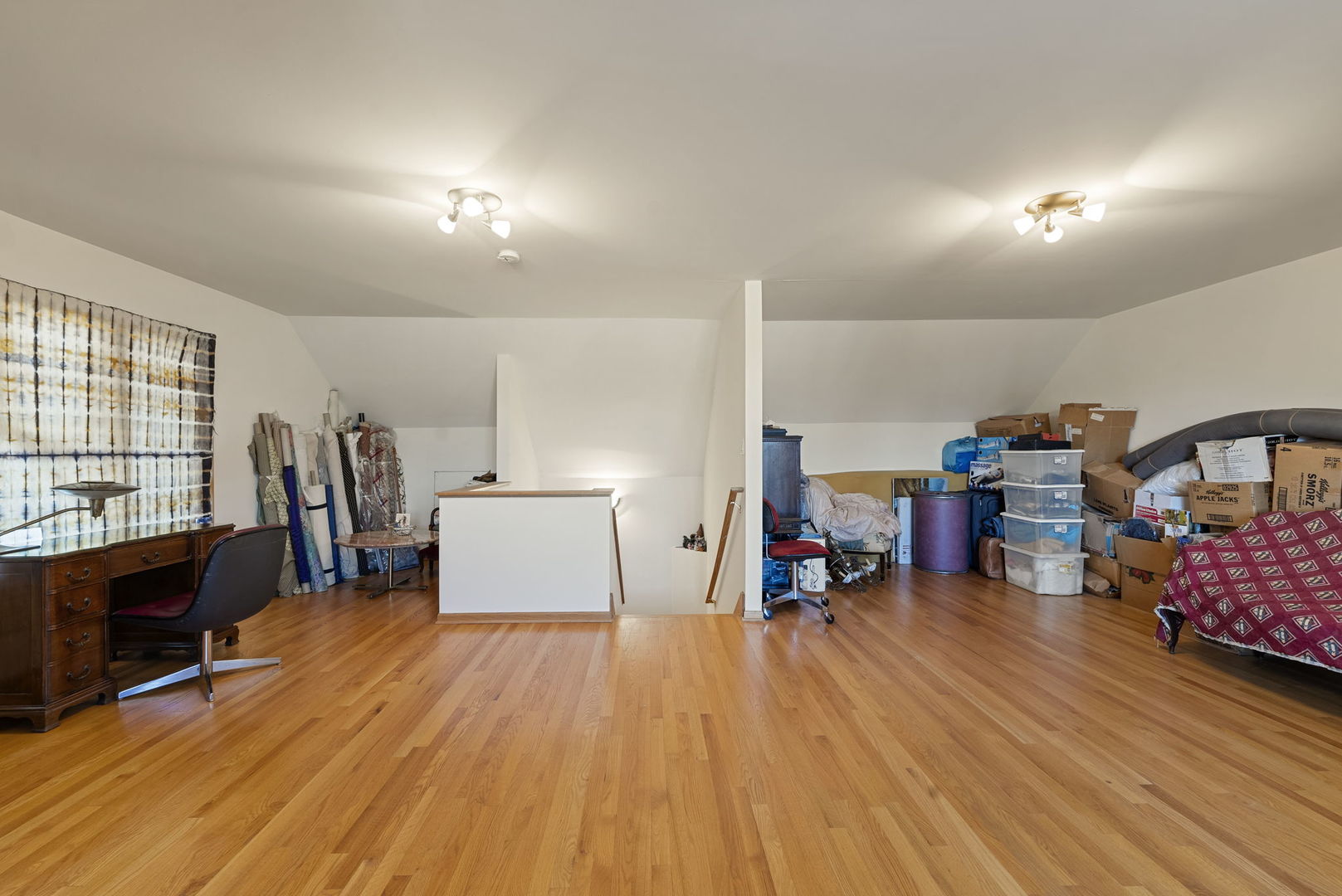 10024 S Roberts Road, Palos Hills, IL 60465