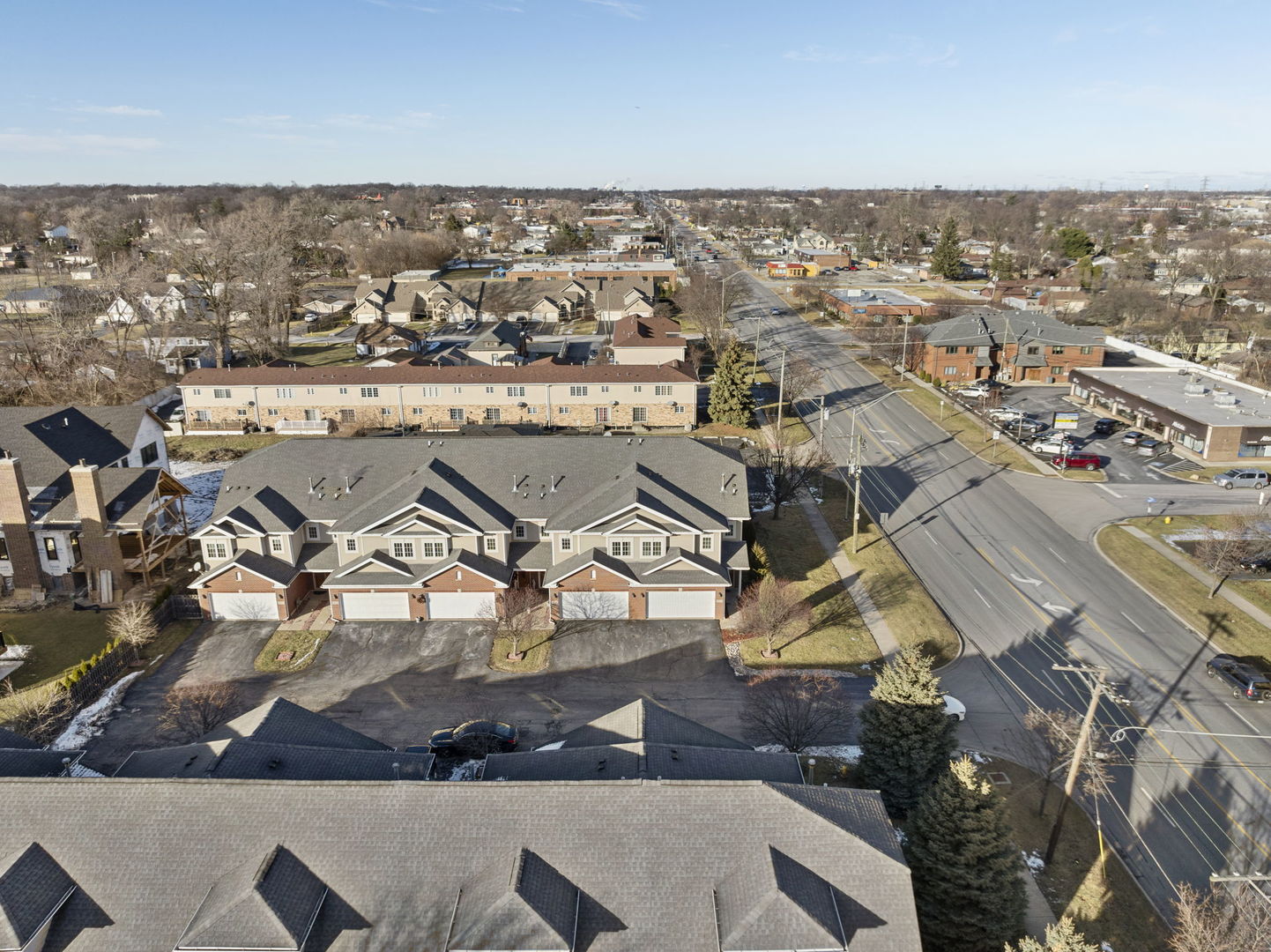 10024 S Roberts Road, Palos Hills, IL 60465