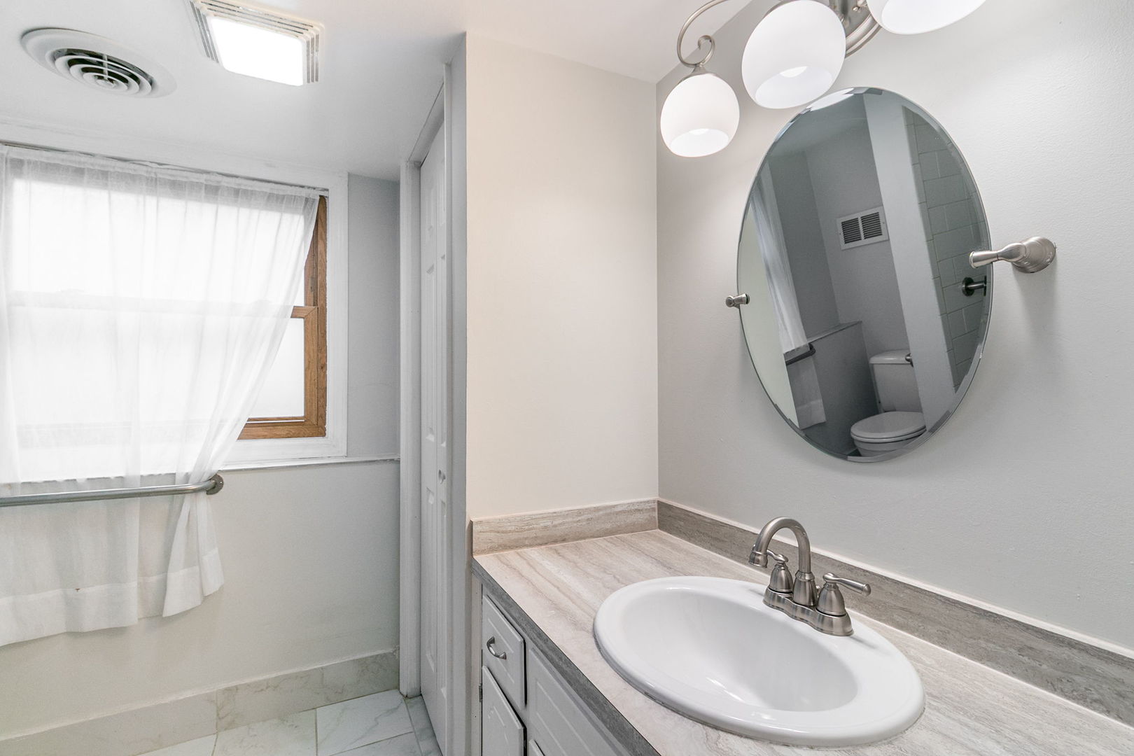10615 S Trumbull Avenue, Chicago, IL 60655