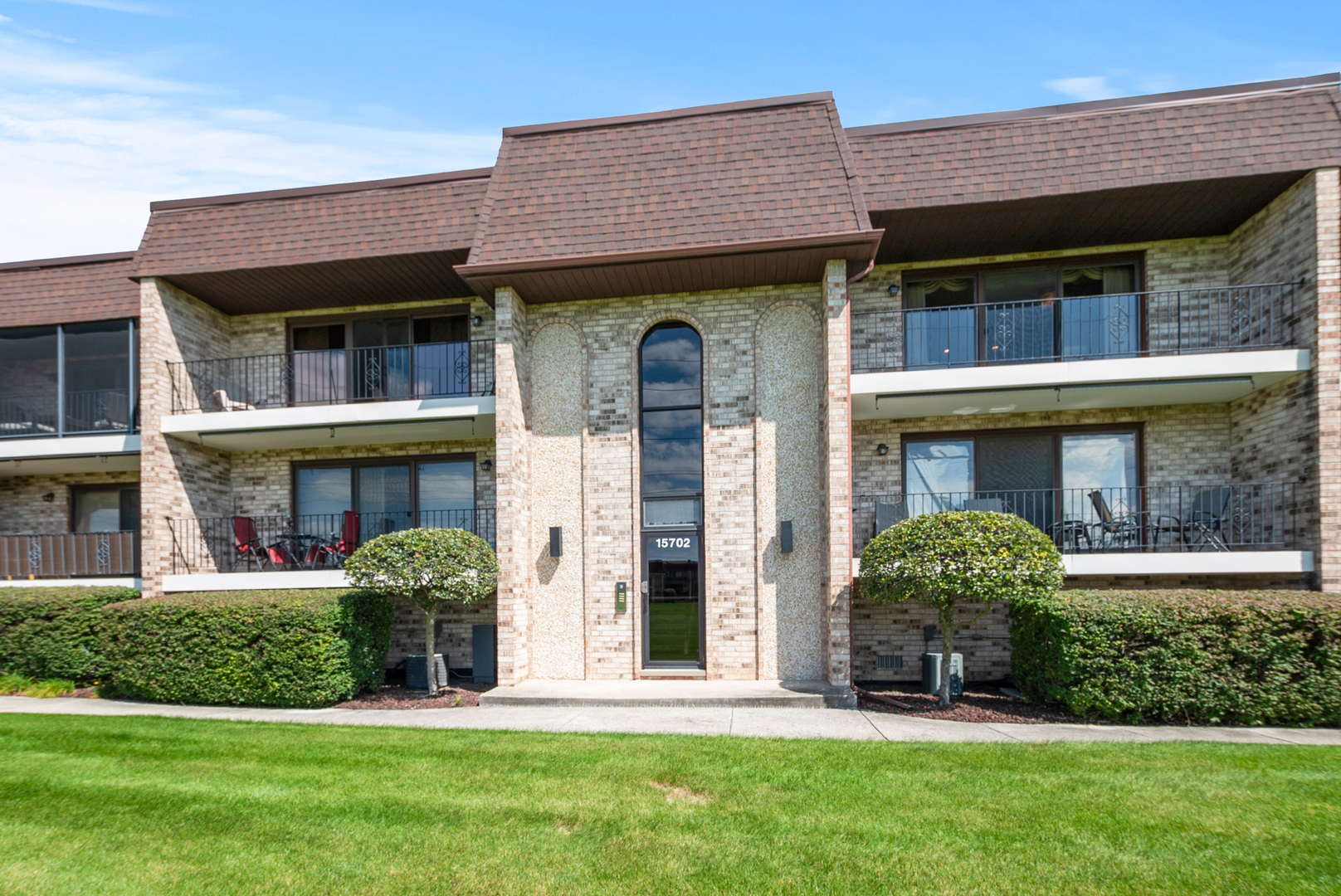 15702 Deerfield Court #2S, Orland Park, IL 60462