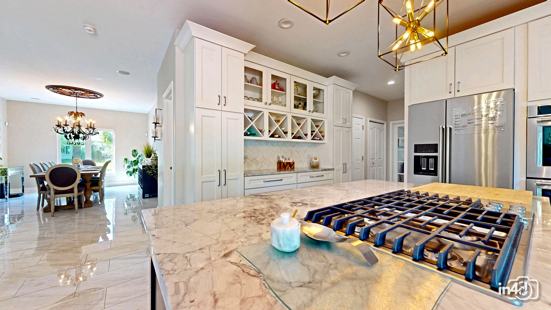 2207 SISTERS Avenue, Naperville, IL 60564