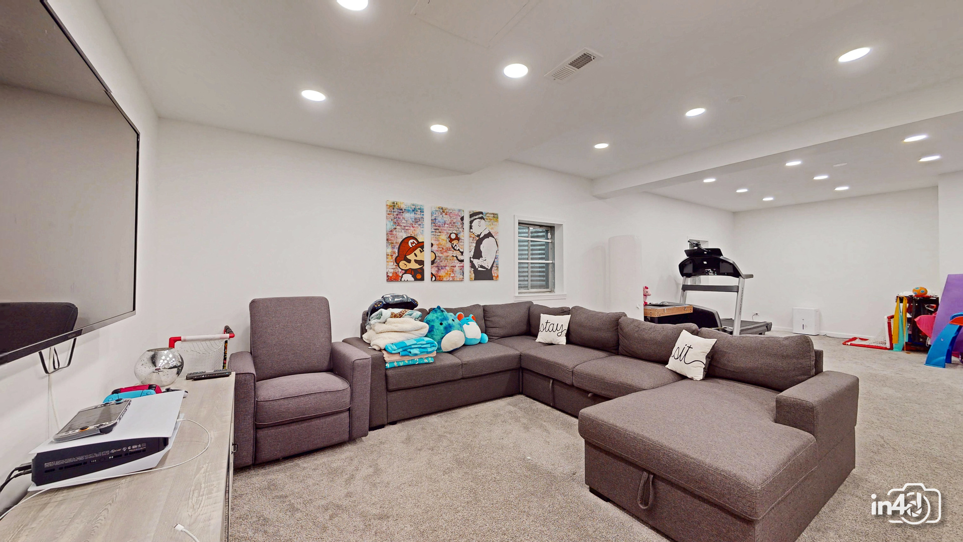 2207 SISTERS Avenue, Naperville, IL 60564