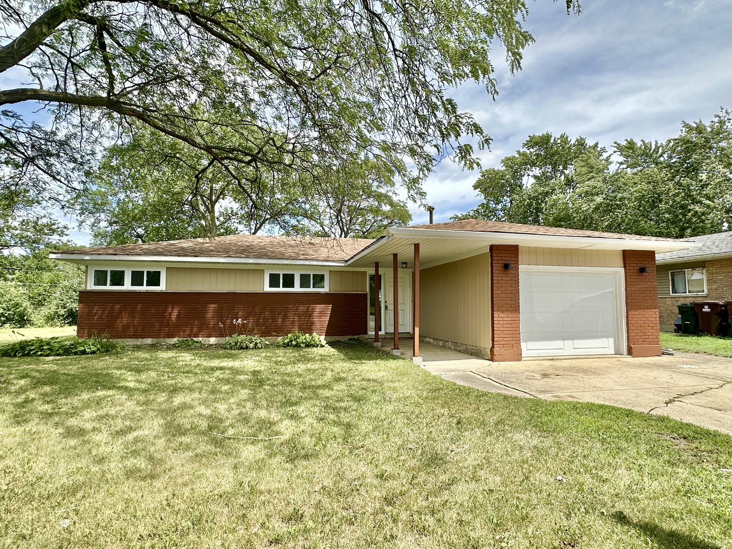 340 Sauk Trail, Park Forest, IL 60466